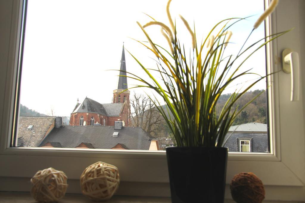 Ferienwohnung Kirchturmblick Euren Трир Екстериор снимка